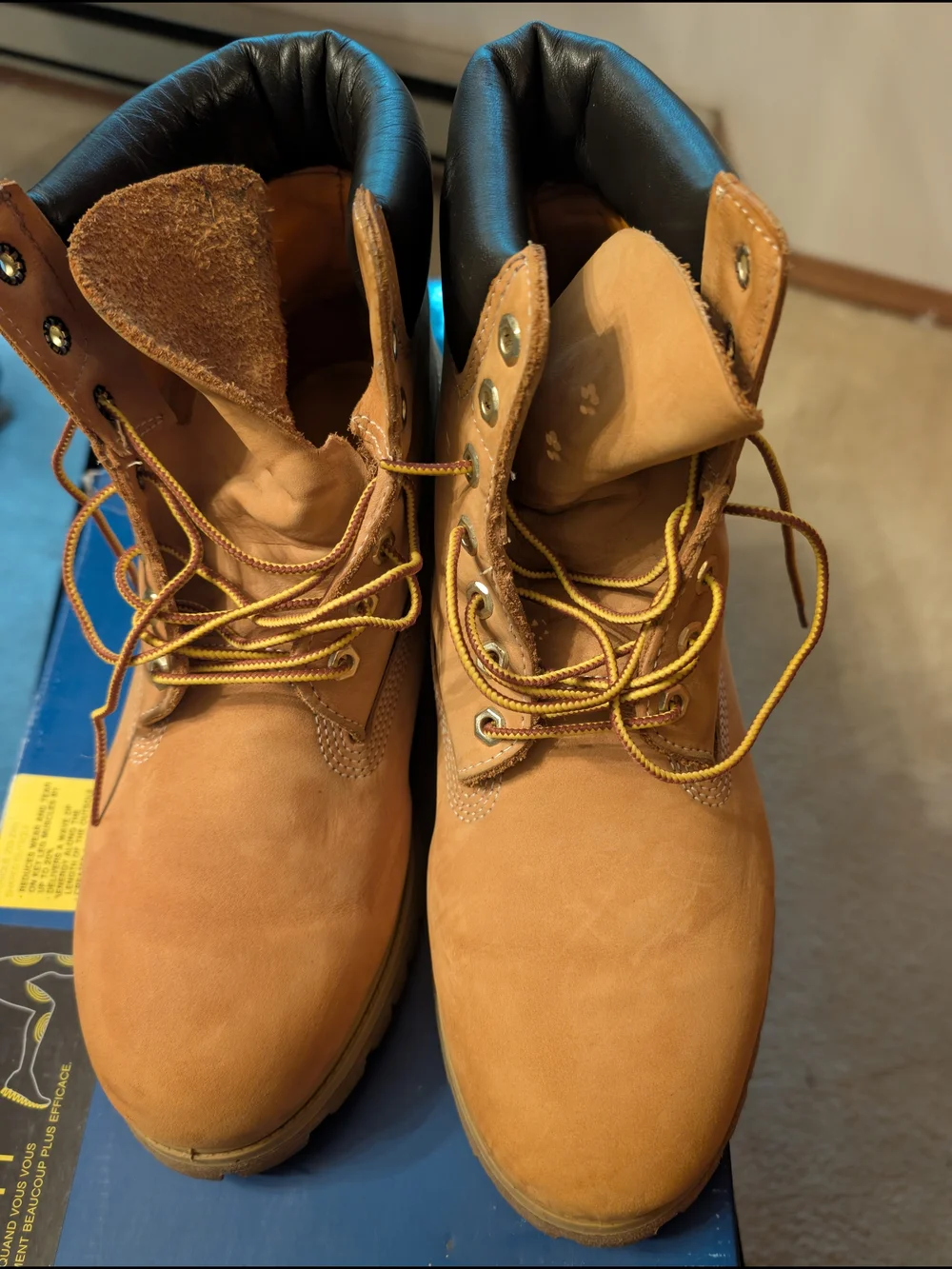 Timberland Men’s Classic! WORN ONCE- LOOK AT THE BOTTOMS
